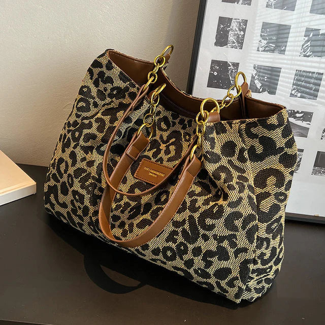 Carina | Statement-veske med dyreprint