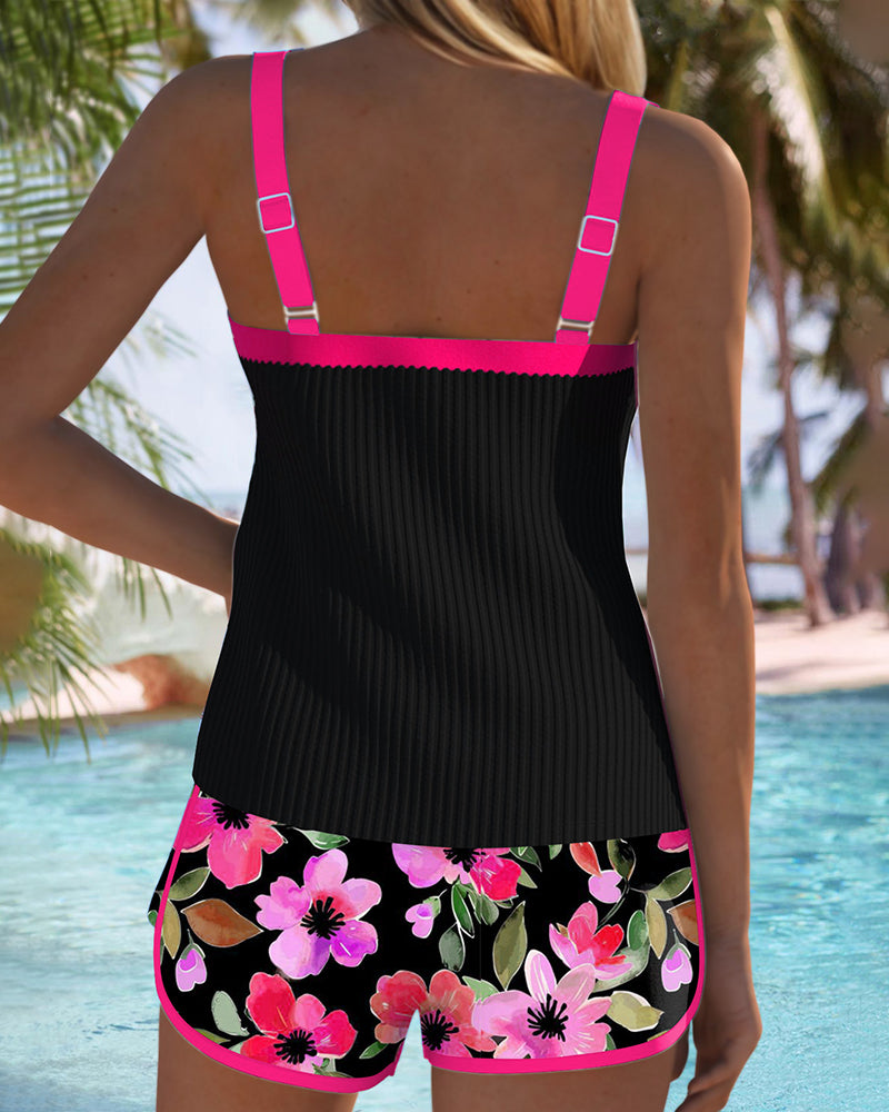 Sophie | Elegant svart tankini med vakre blomster og matchende strandbukse