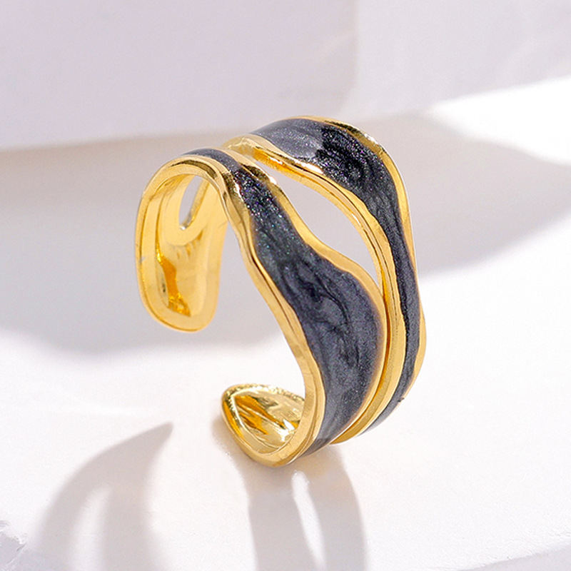 Chandler - Vintage Hvit Gull Ring
