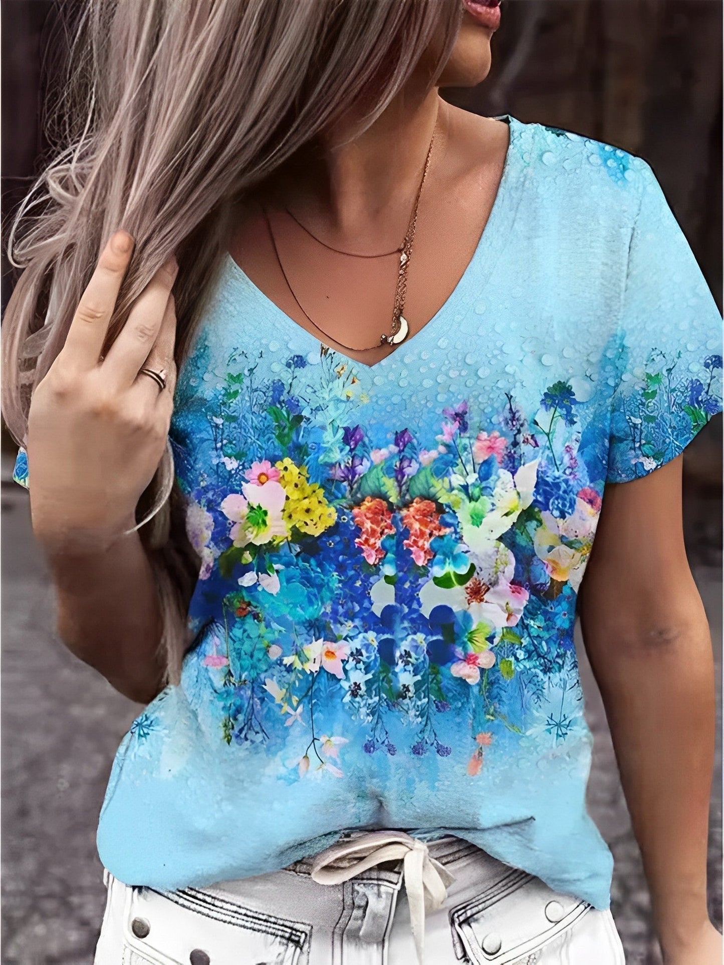 Klara | V-hals blomster kunst t-skjorte