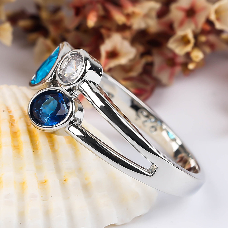 Cassidy – Vintage Blå Krystaller Ring