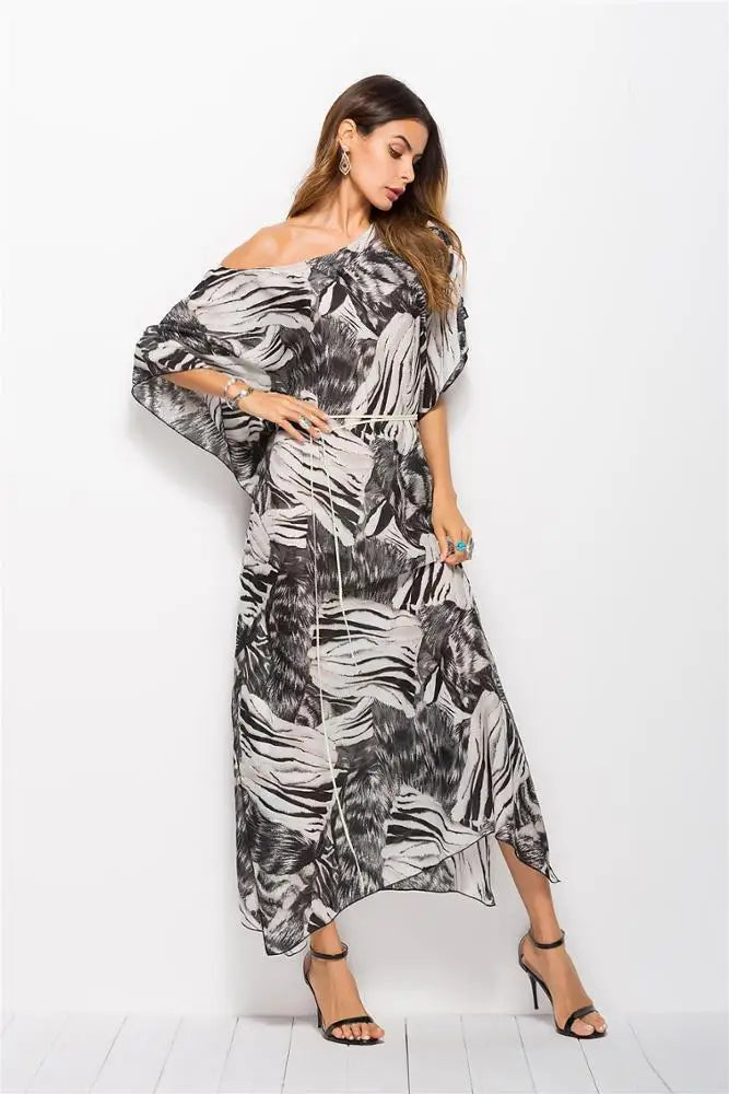 NUVIA – ELEGANT BOHO KÅPE
