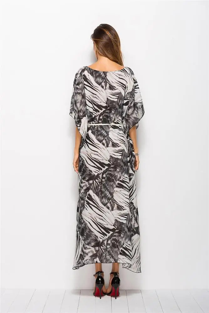 NUVIA – ELEGANT BOHO KÅPE