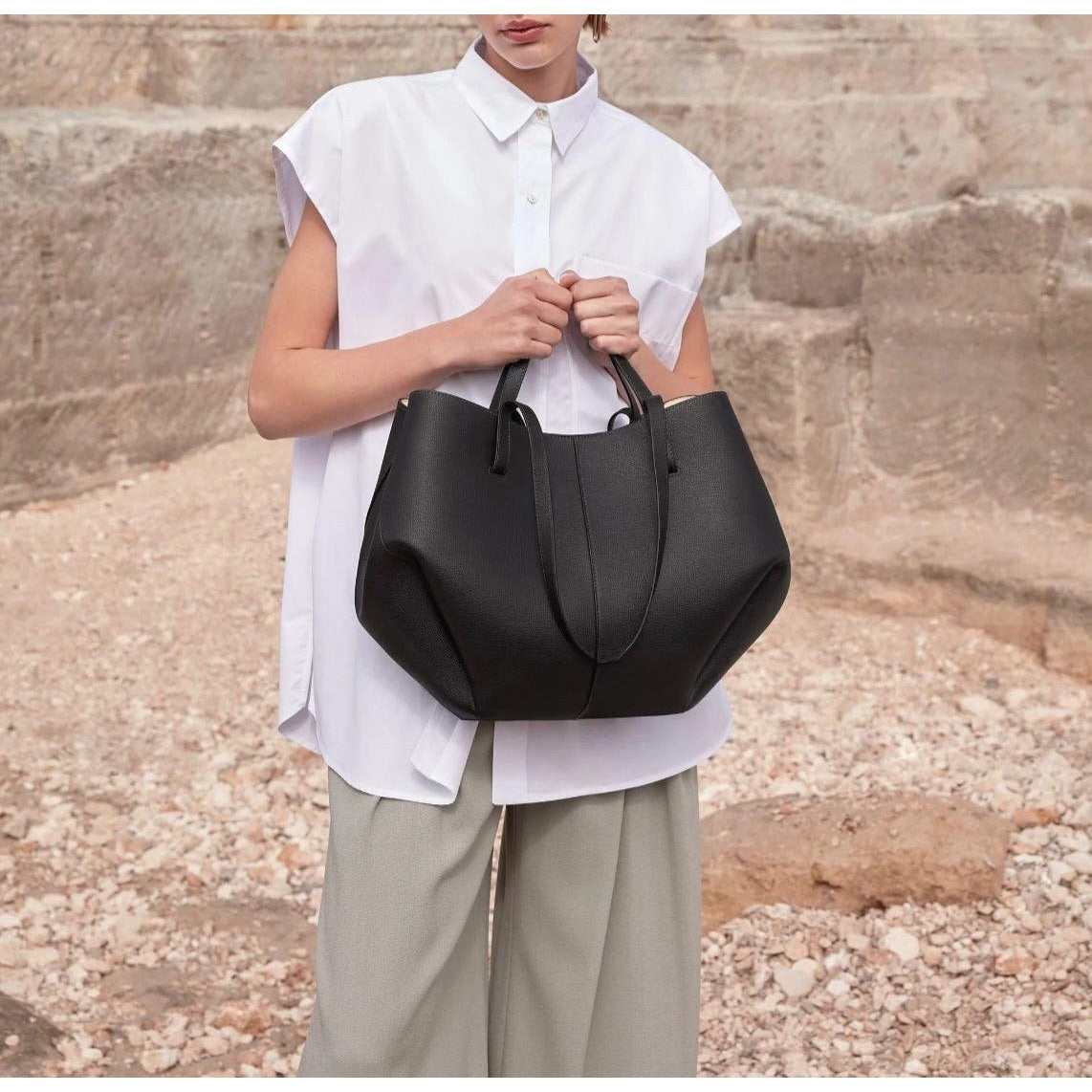 Mara | Taupe Skinn Toteveske i Oversized Design