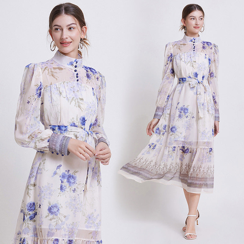 ZEHLIA – ELEGANT BLOMSTRET CHIFFONKJOLE