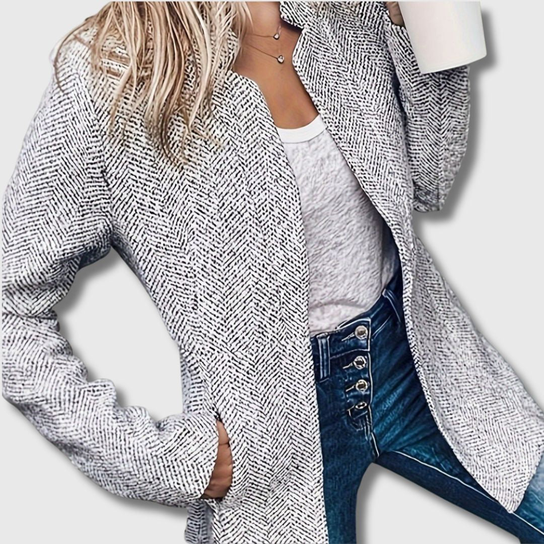 Ingrid | Lang Cardigan med Diskré Eleganse