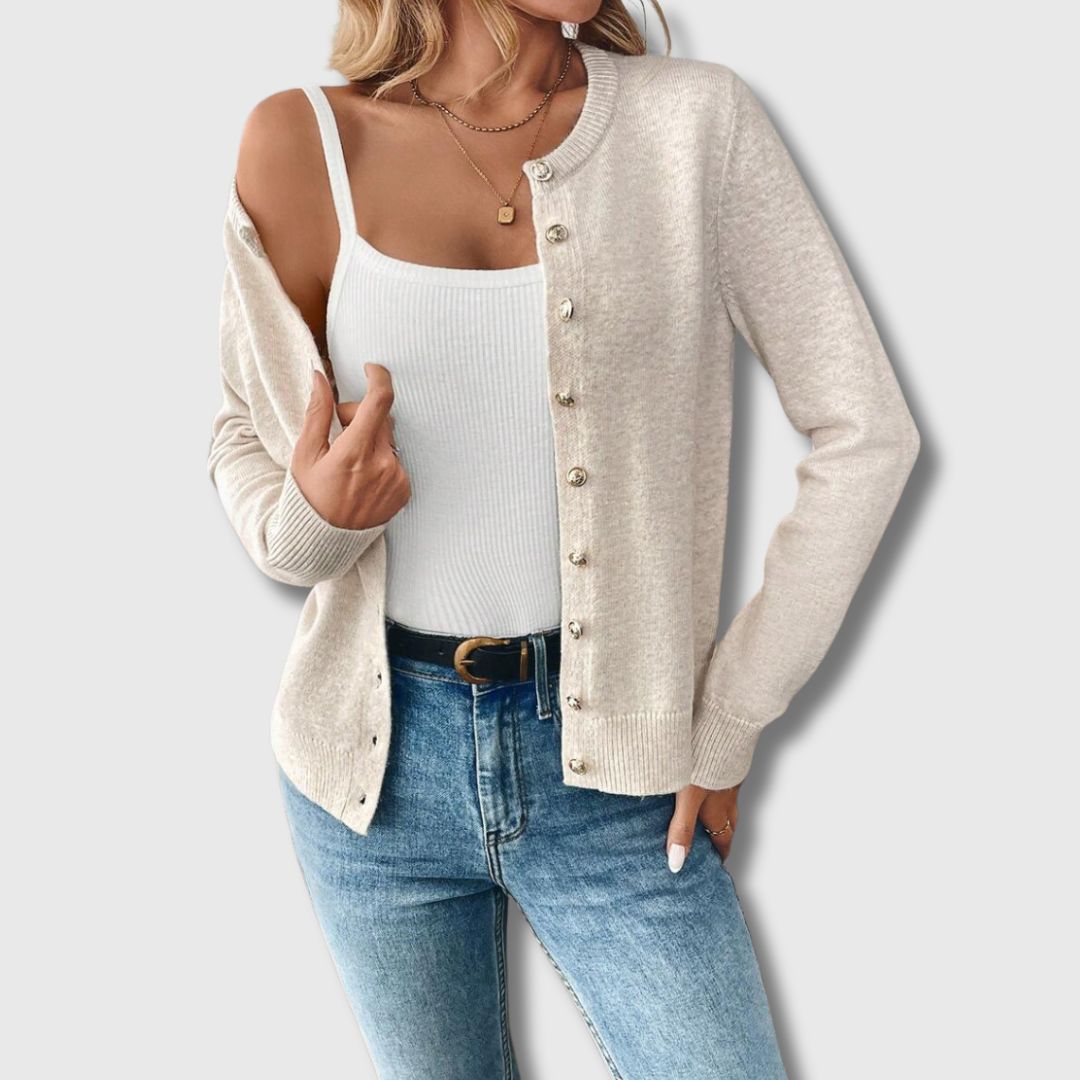 Johanne | Klassisk Cardigan med Perleknapper