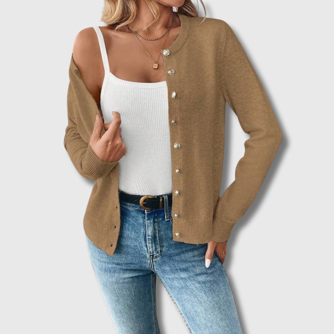 Johanne | Klassisk Cardigan med Perleknapper