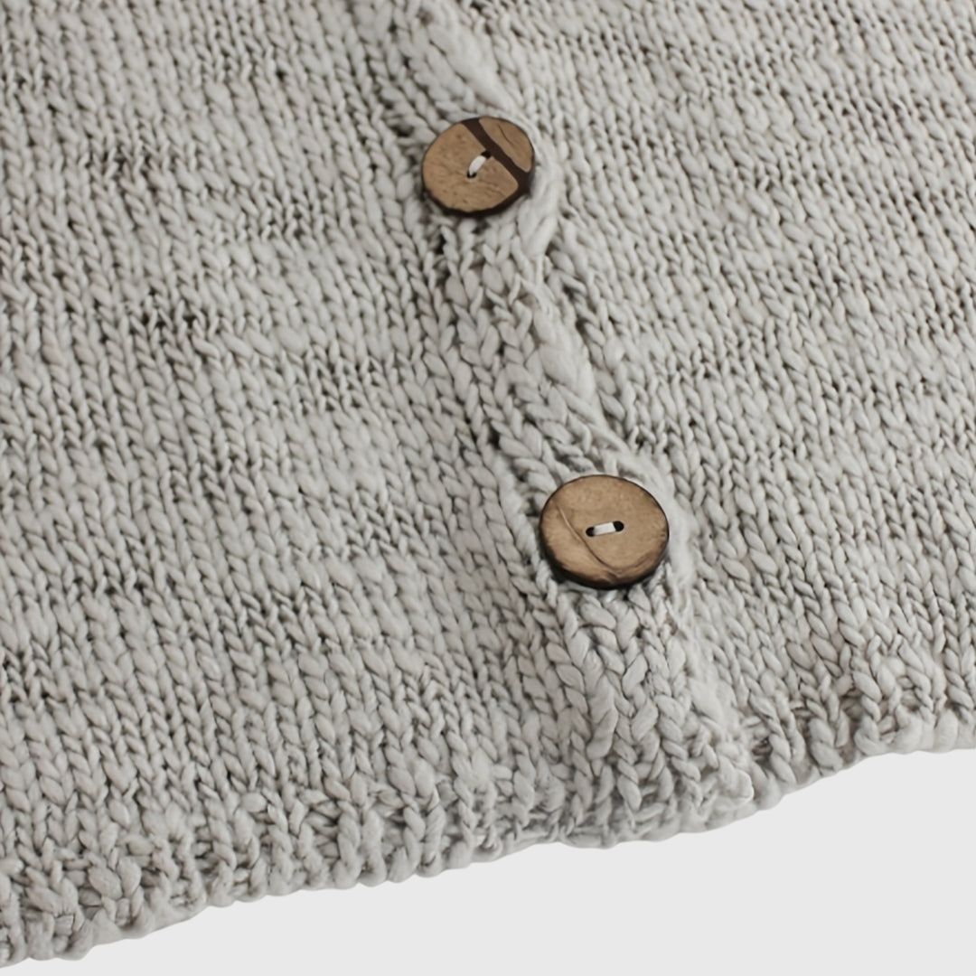 Marte | Cardigan med V-hals og Knapper