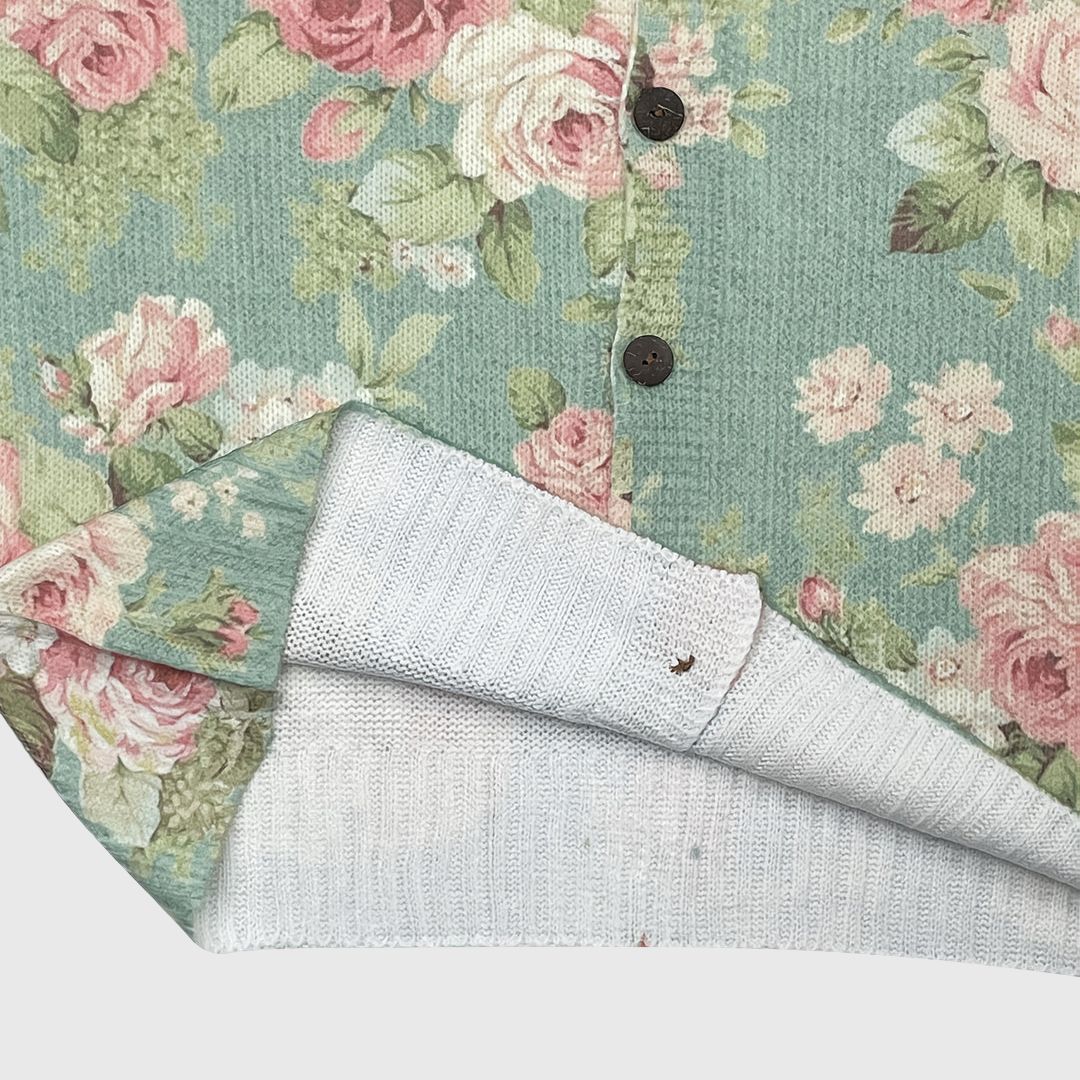 Gunvor | Blomstrete Cardigan med Knapper