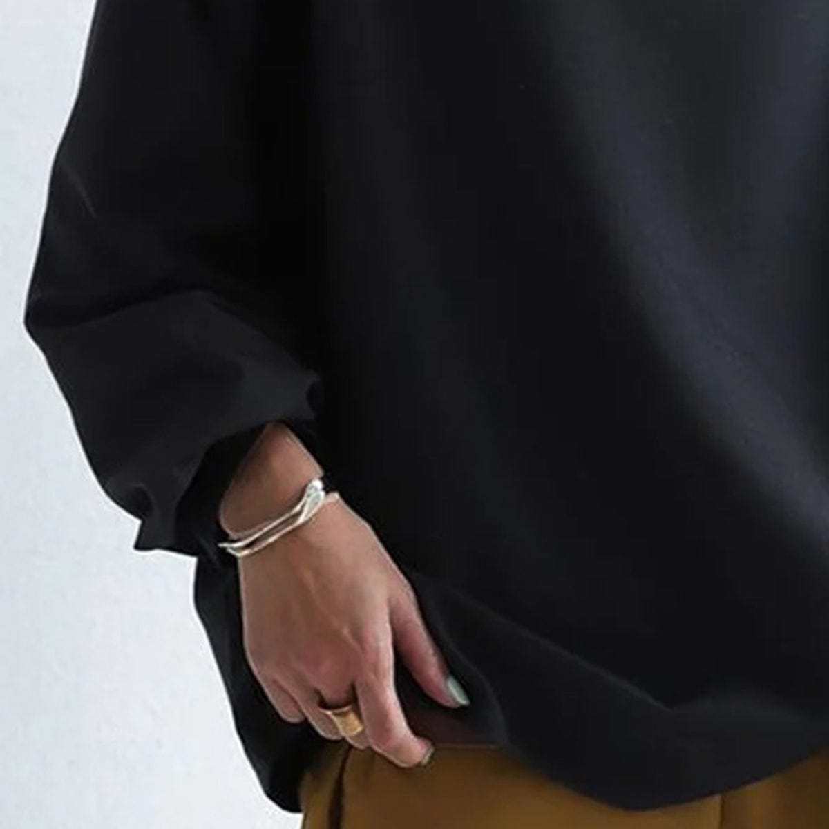 Bergitta | Elegant Høyhalset Topp