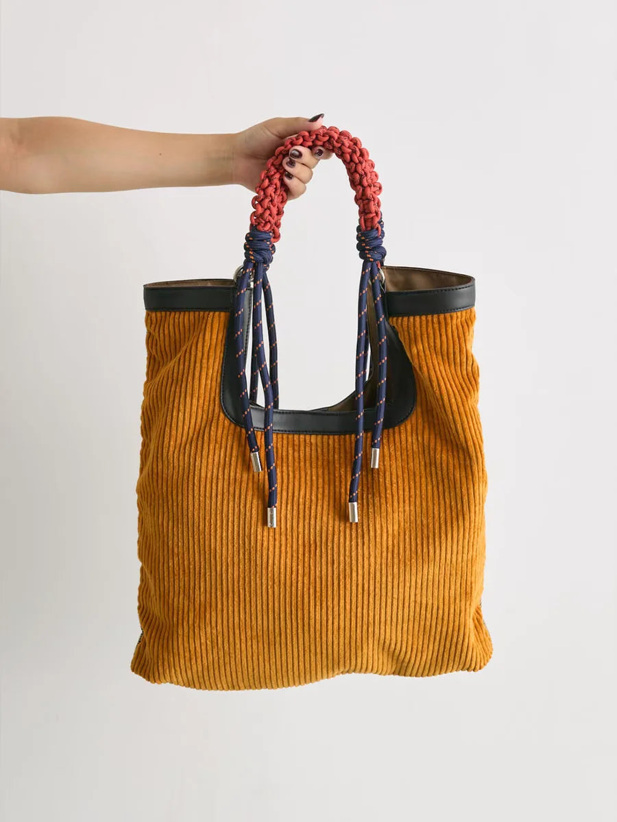 Arnhilda | Praktisk Toteveske