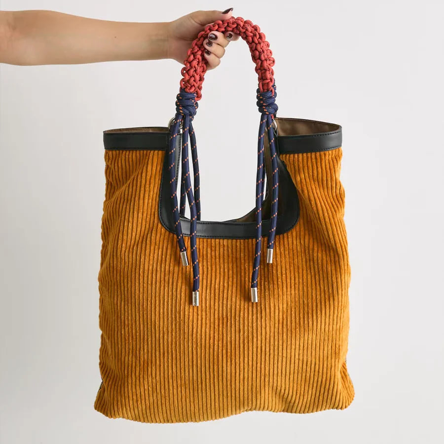 Arnhilda | Praktisk Toteveske