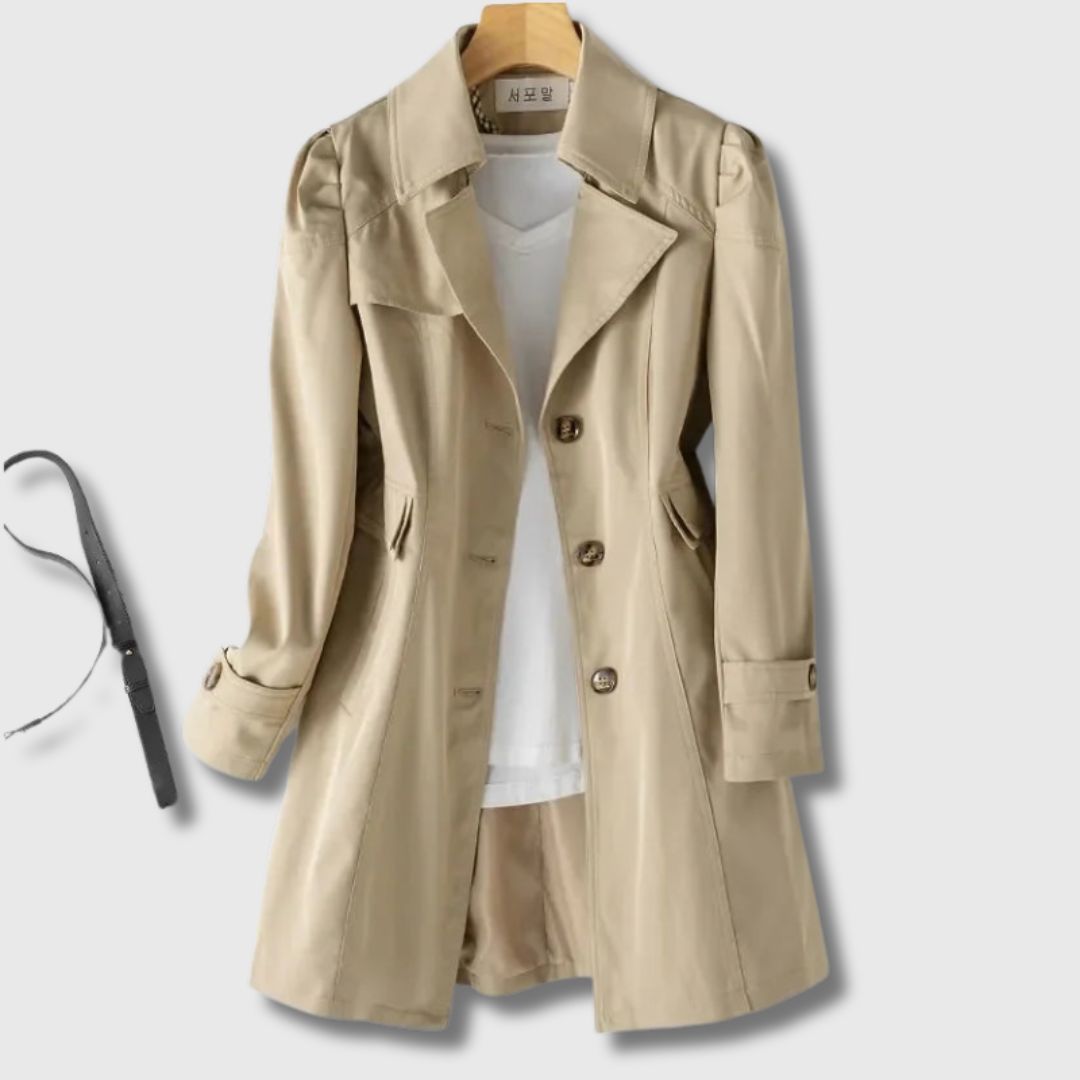 Tove | Trenchcoat chic