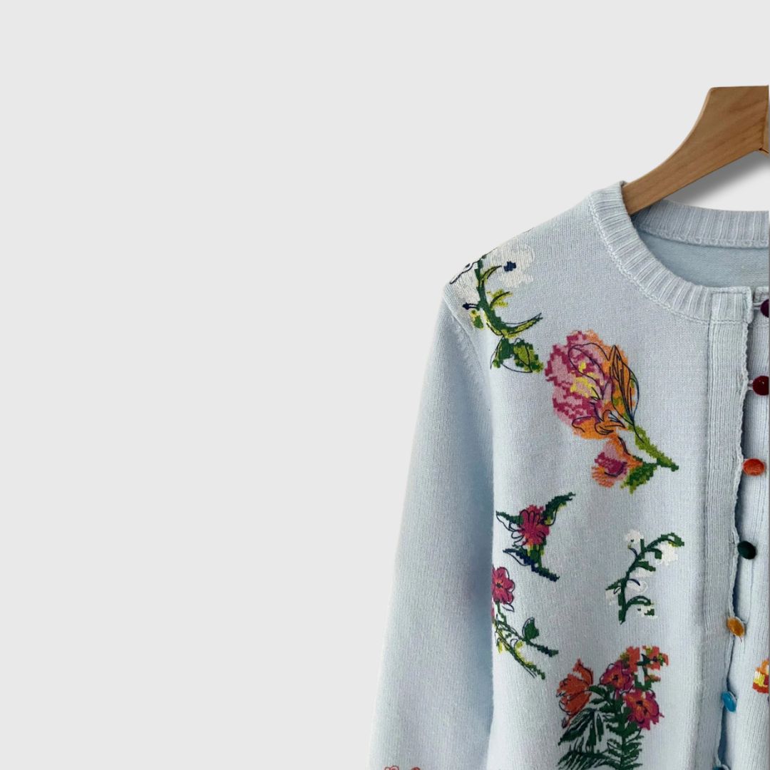 Astrid | Blomstret Cardigan med Knapper