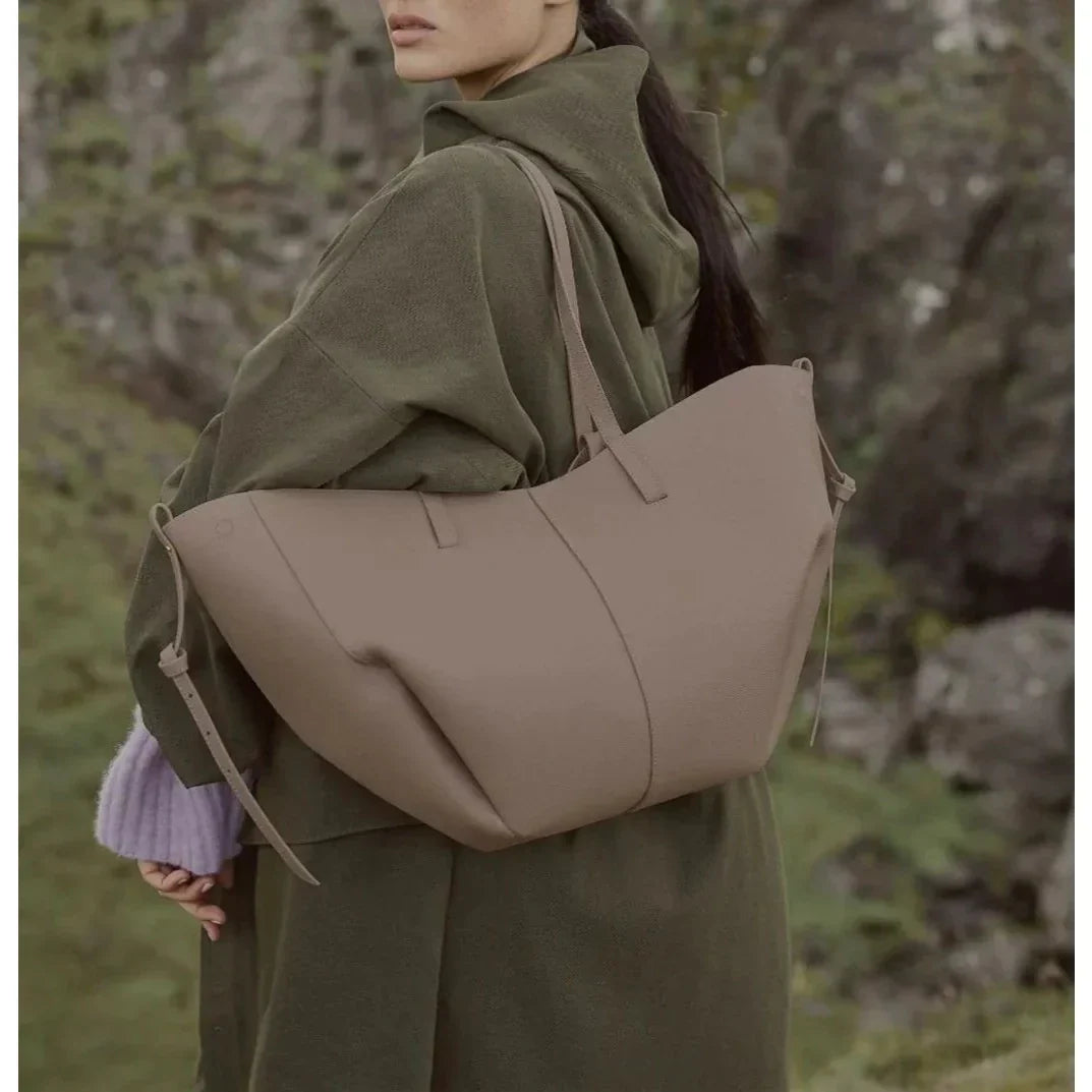 Mara | Taupe Skinn Toteveske i Oversized Design