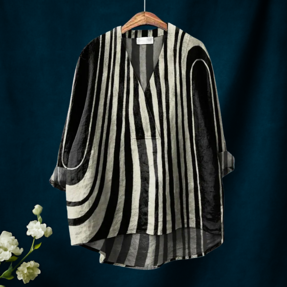 Damer Svart og Hvit Ripples Print Casual V-hals Skjorte