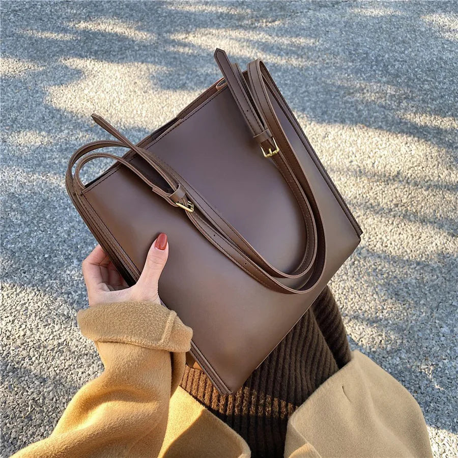 Clara | Minimalistisk Toteveske