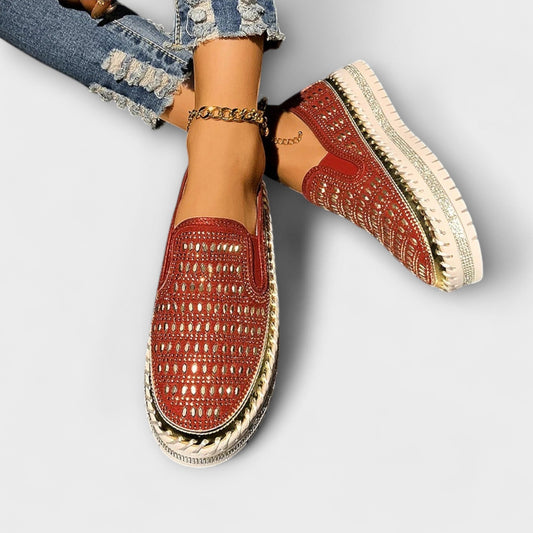 Kenna | Slip-on med perforert design