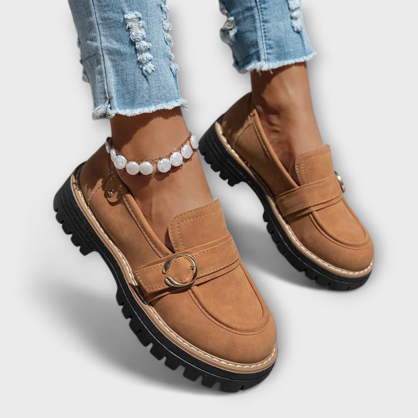 Poet | Loafers med gullspenne