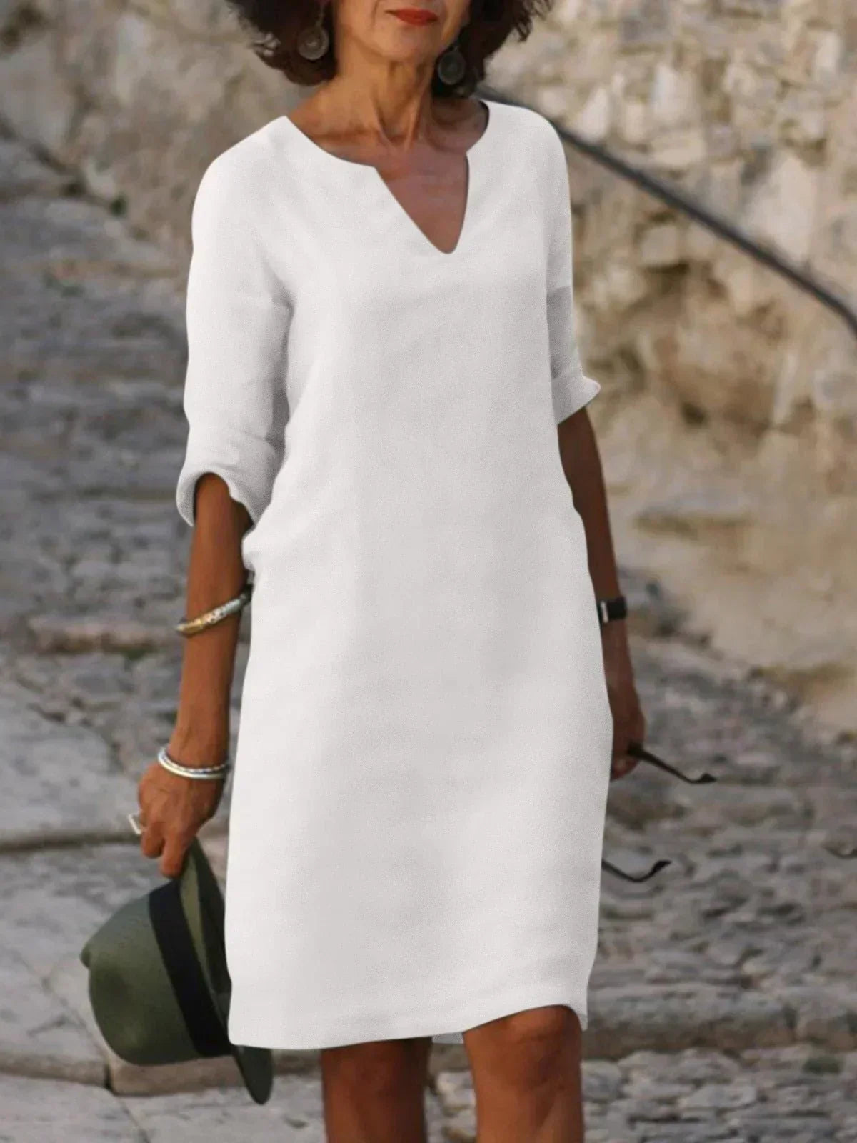 Idunn | Elegant Kjole med V-hals