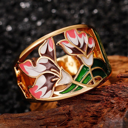 Haisley – Gylden Emalje Blomster Ring