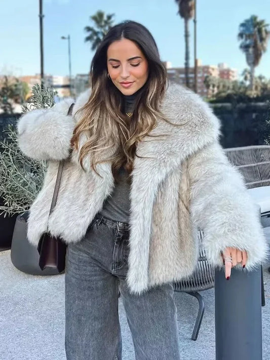 Freya - Faux fur jakke