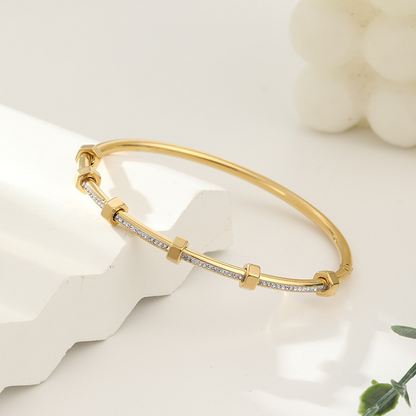 Ensley - Elegant Lys Gull Armbånd
