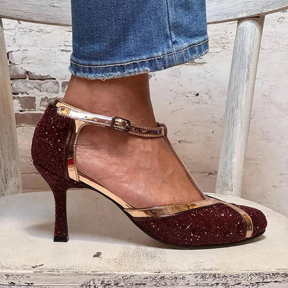 Alruna | Elegante glittersko med T-stropp og hæl