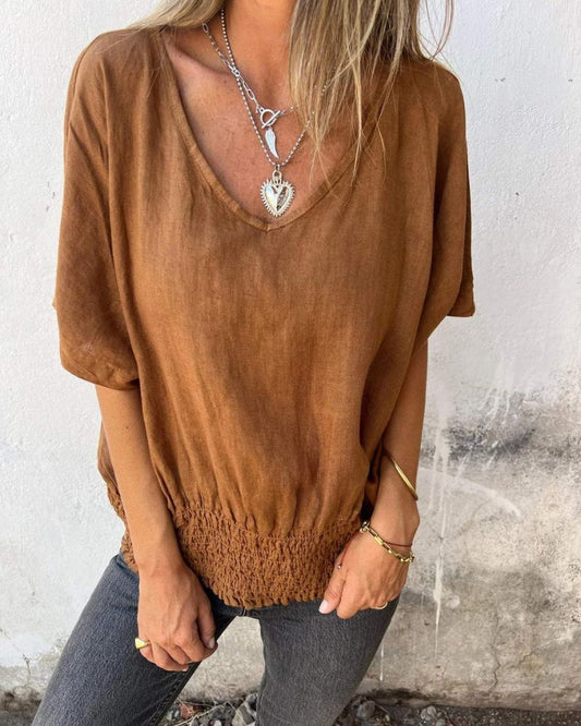 Hildur | Avslappet bluse i Ibiza-stil med V-hals