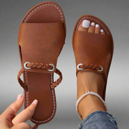 Katelina | Flate Sandaler i Førsteklasses Materialer
