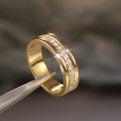 Marlowe – Elegant Ring med Dobbel Zirkonia Inlay