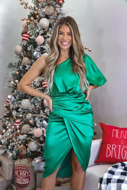 Kaelani - Chic Satin Kjole