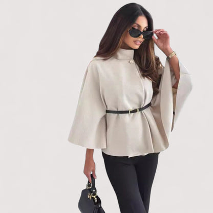 Lovise | Elegant Sommerfuglkåpe Med Belte