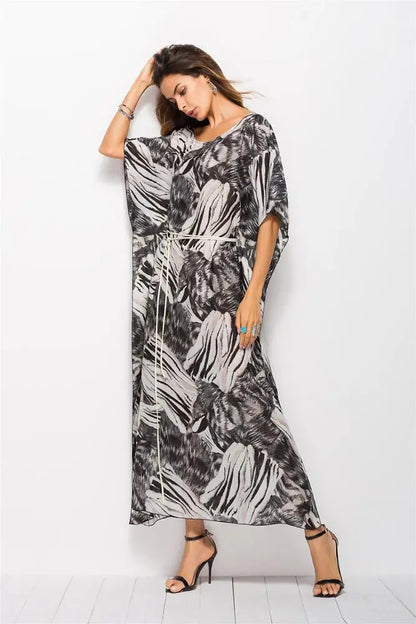 NUVIA – ELEGANT BOHO KÅPE