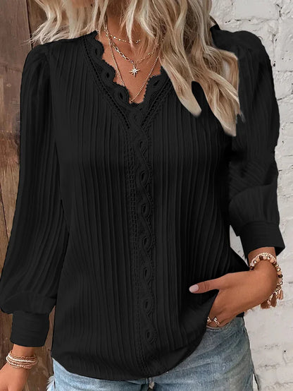 Mélissa | Elegant Bluse med Delikate Detaljer