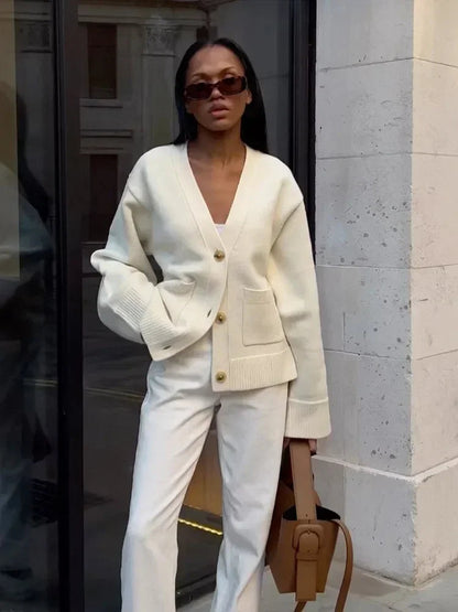 Nova | Elegant V-Hals Cardigan