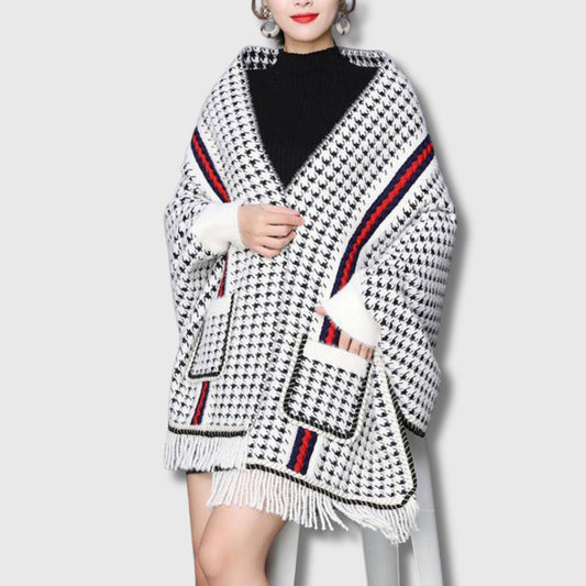 Alva | Cardigan med Patchwork og Eleganse