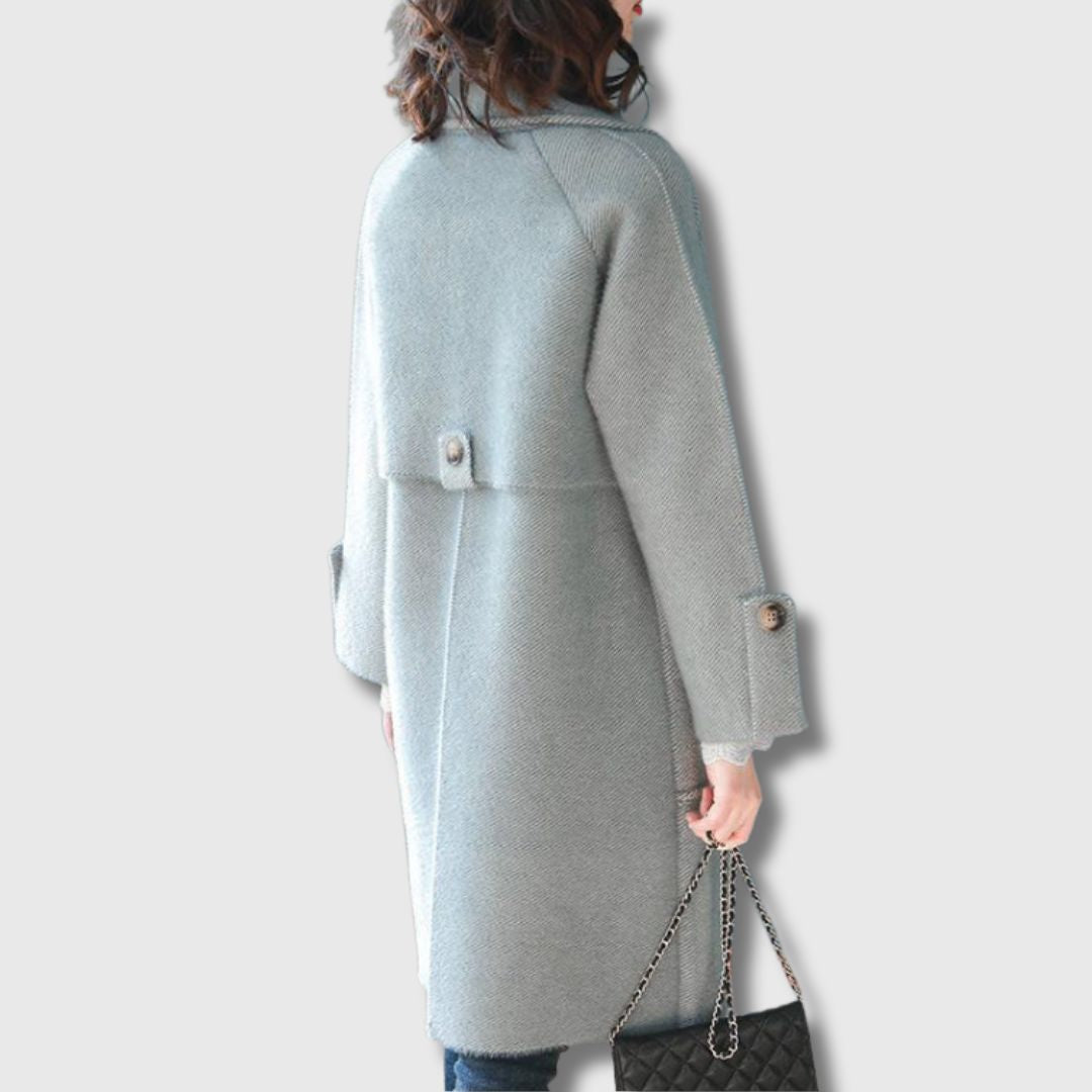 Gerd | Trenchcoat Dame