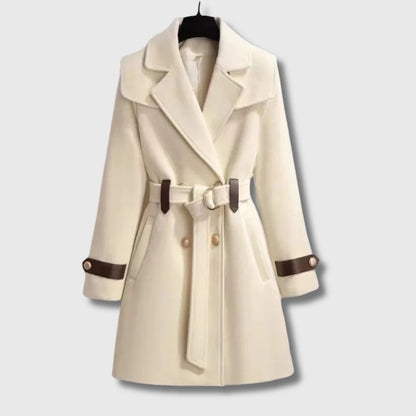Inger | Trenchcoat Dame