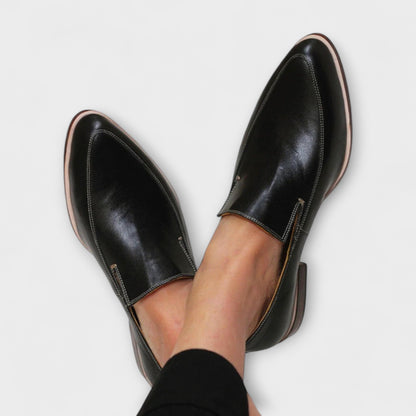 Junia | Minimalistiske skinnloafers