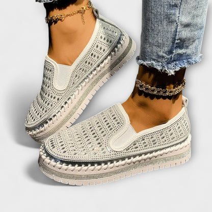 Kenna | Slip-on med perforert design