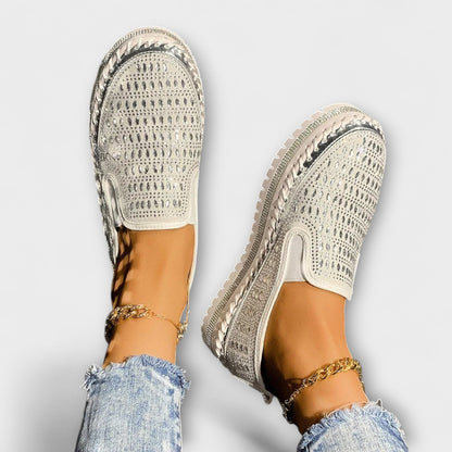 Kenna | Slip-on med perforert design
