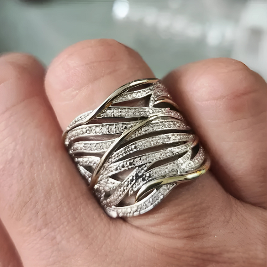 Séraphia | Elegant Vridd Ring